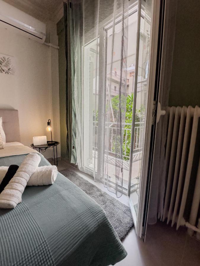 Metro Chic Haven: Modernized Urban Near The Tram *